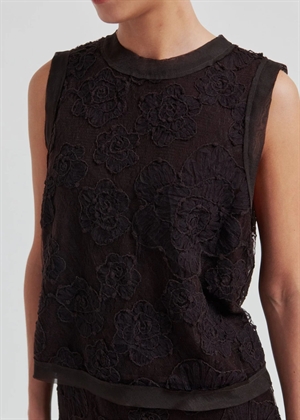 Daysee top Chocolate Torte Second Female 